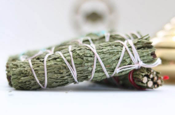 smudge-cedar