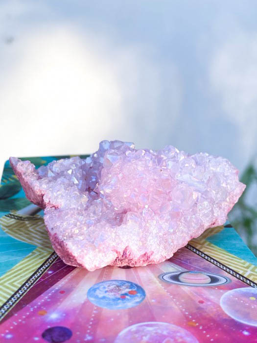 What Are Aura Crystals And How Are They Made? - House of Formlab