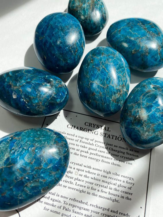 apatite_meditation_stone