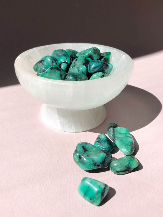 House of Formlab Emerald Gem Pocket Stones 001
