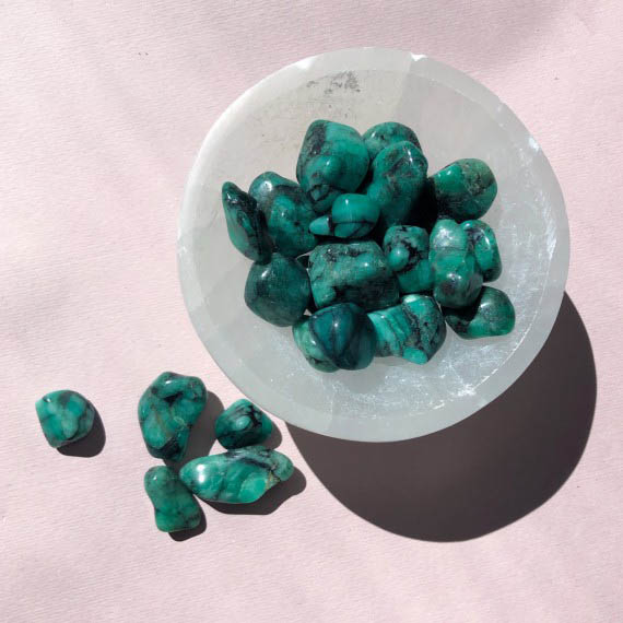 House of Formlab Emerald Gem Pocket Stones 002