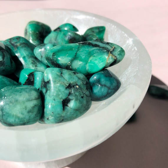 House of Formlab Emerald Gem Pocket Stones 003