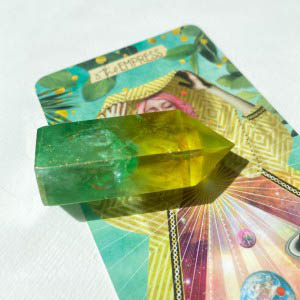 House of Formlab Golden Apple Aura Crystal