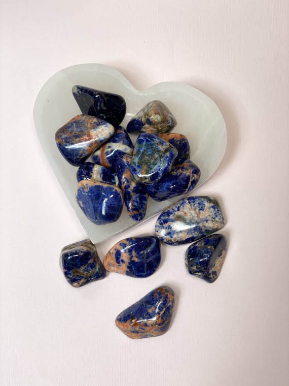 sodalite meditation stones