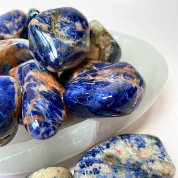 sodalite meditation stones
