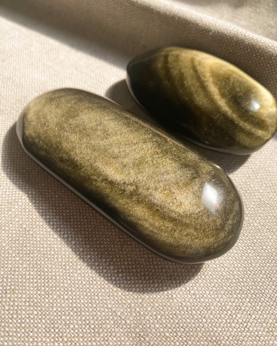 House-of-Formlab-Gold-Sheen-Obsidian-Meditation-Stones-002