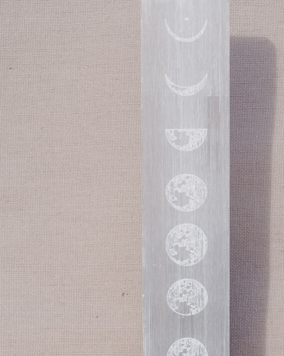 house-of-formlab-moon-phase-selenite-altar-002