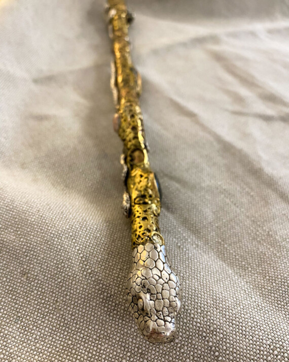 House-of-Formlab-MOMO-Snake-Head-Wand-006