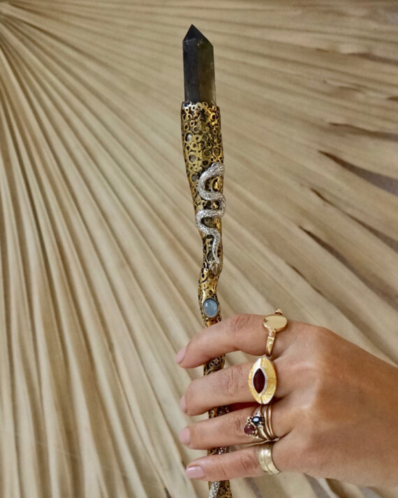 House-of-Formlab-Mercurious-Design-MOMO-smoky-and-lazer-quartz-wand-005