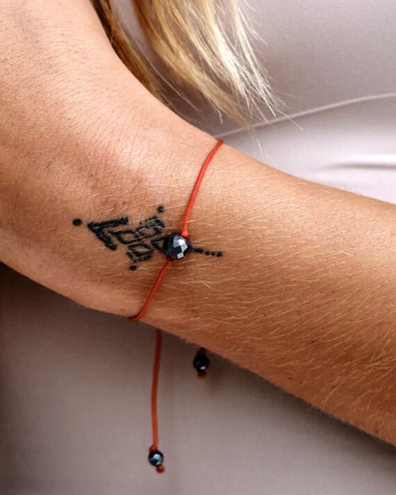 House-of-Formlab-Rebalancing-Bracelet-with-Hematite-by-Anna-Michielan-002