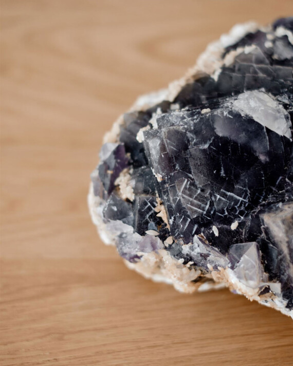 House-of-Formlab-Grey-Blue-Fluorite-Cubic-Cluster-with-Dog-Tooth-Calcite-002