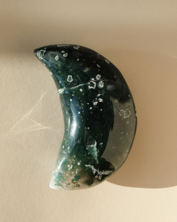 House-of-Formlab-Moss-Agate-Crescent-Moon-003