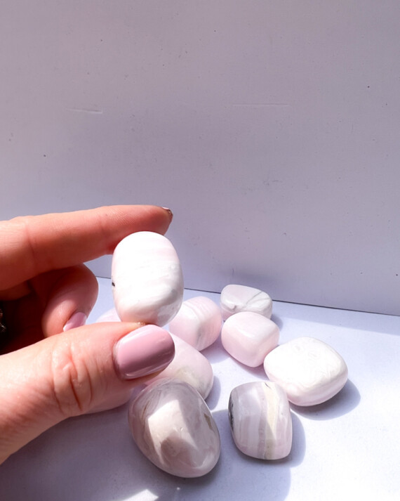 House-of-Formlab-Mangano-Calcite-Pocket-Stone-002