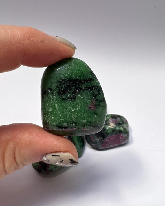 House-of-Formlab-Ruby-in-Zoisite-Pocket-Stones-002