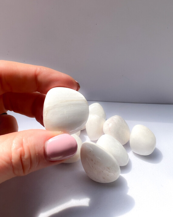 House-of-Formlab-Scolecite-Pocket-Stone-002