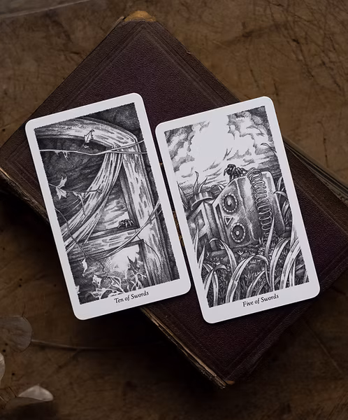 The Winding Tarot Deck